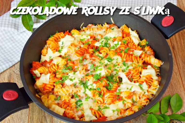 Czekoladowe Rollsy ze Śliwką: A Decadent Treat for Any Occasion