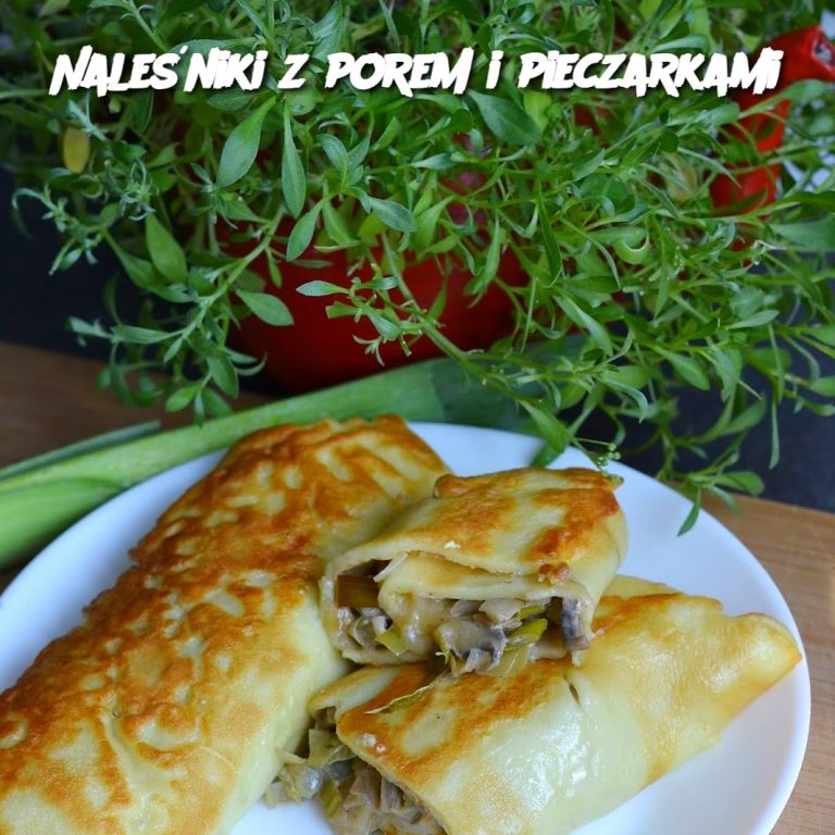 Naleśniki z porem i pieczarkami (Polish Pancakes with Leek and Mushrooms)