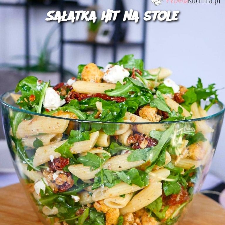 Sałatka Hit na Stole: A Delightful Salad Recipe to Impress Everyone