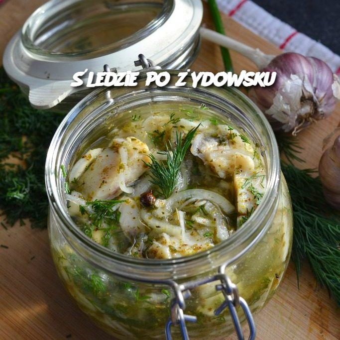 Śledzie po Żydowsku (Jewish-Style Herring) Recipe