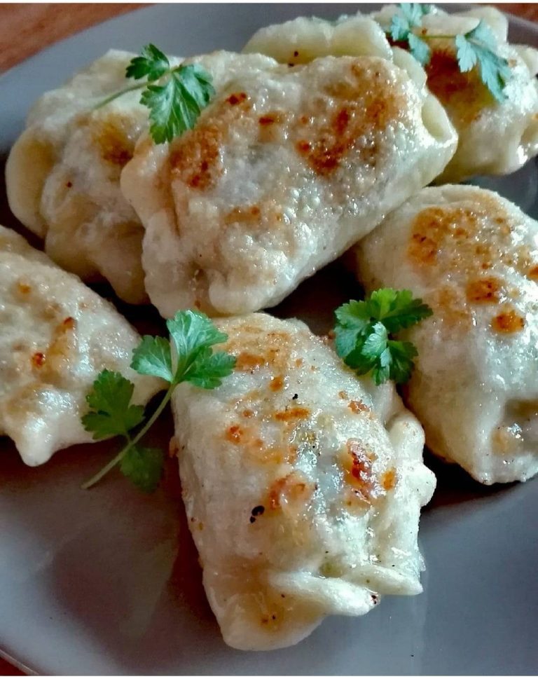 Przyszedł czas na pierogi. Wbrew pozorom pierogi są szybkie w przygotowaniu.